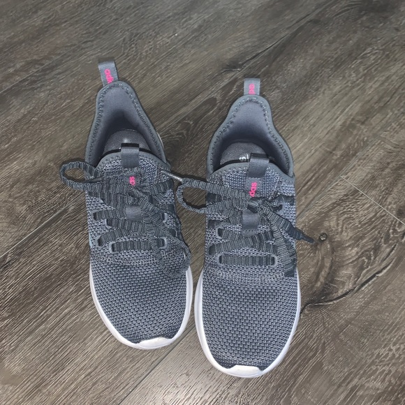 Adidas - Picture 3 of 3